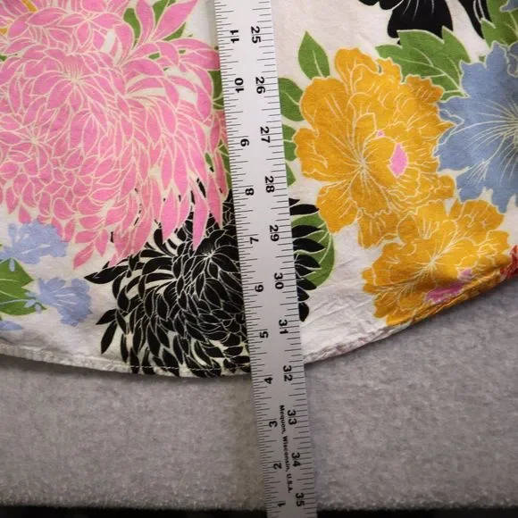 Fun2fun Blouse Mums Flower Print with Roll-tab Sleeves - Picture 7 of 9